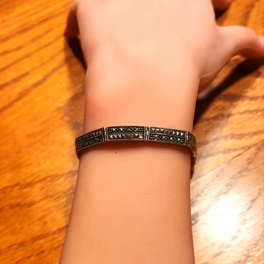 Sterling Silver 8 Inch Bracelet With Extra Security Chain.